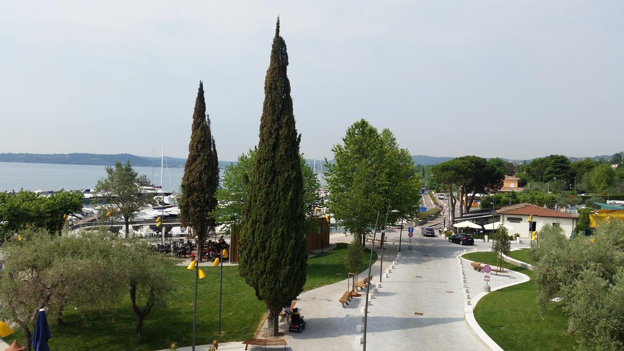 Moniga del Garda Graziosa Al Portoヴィラ エクステリア 写真