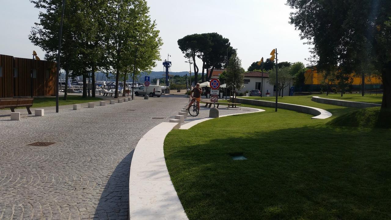 Moniga del Garda Graziosa Al Portoヴィラ エクステリア 写真
